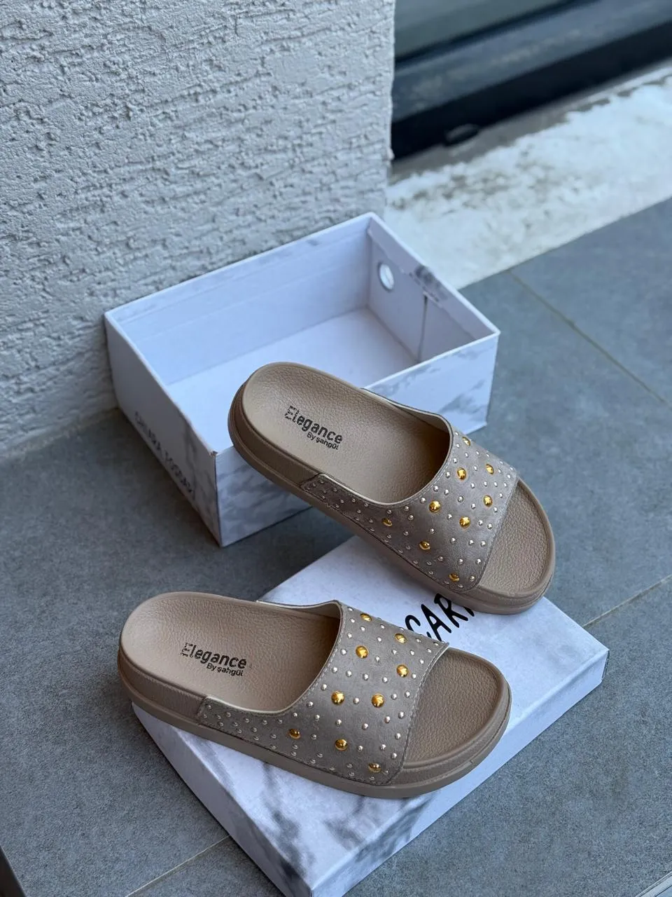 Shoe View